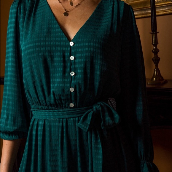 Jewel green dress - Picture 3 of 3